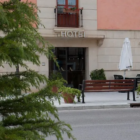 Azofra Hotel 3*