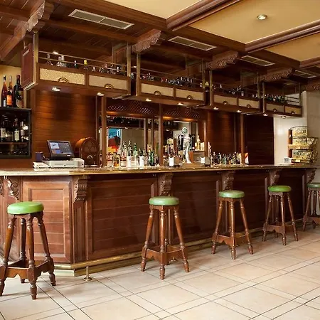 Azofra Hotel 3*