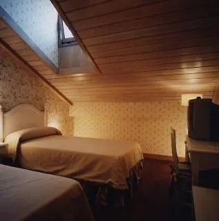Hotel Azofra