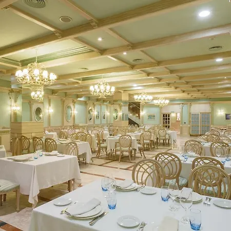 Hotel Azofra