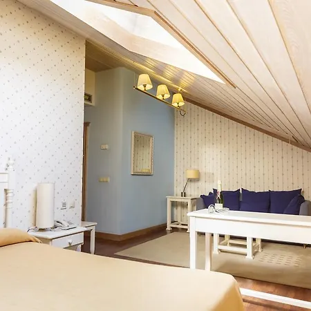 Hotel Azofra